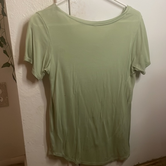 Green T-shirt - Picture 2 of 2